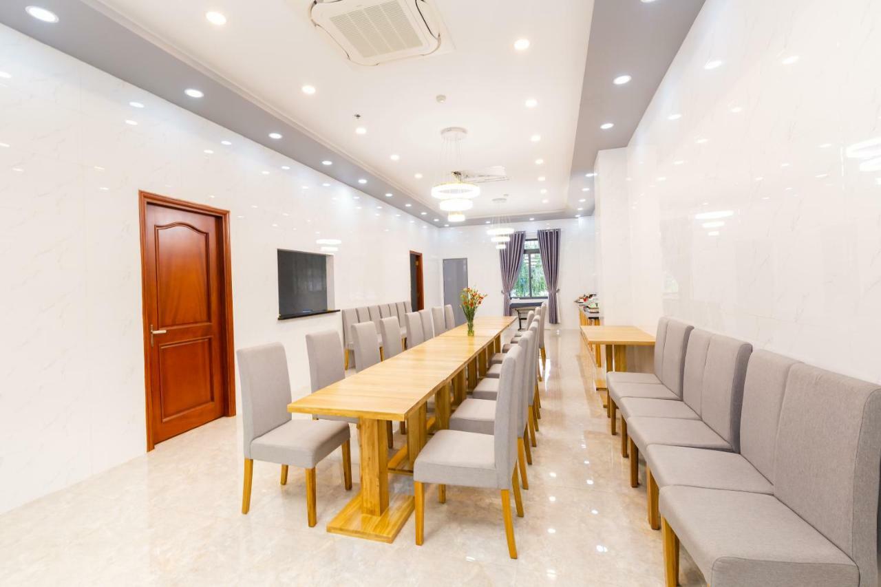 Mai Hotel - Airport Хошимин Екстериор снимка